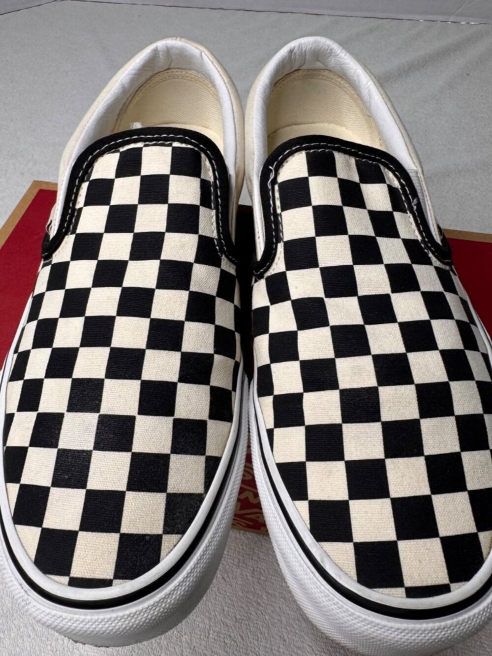 Vans Classic White/Black Checkerboard Slip-On Sneakers SZ 7.5M/9W Skater